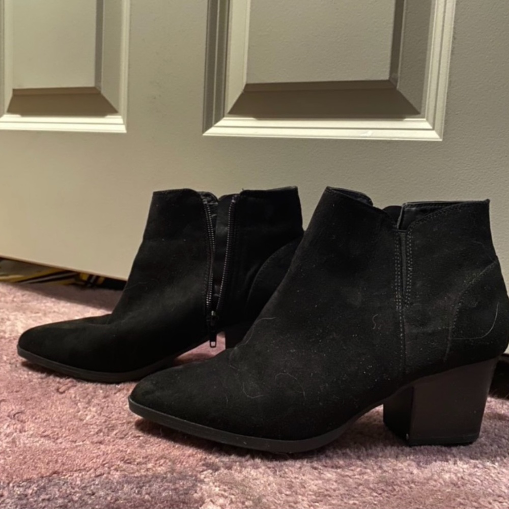Forever 21 Black Suede Boots
